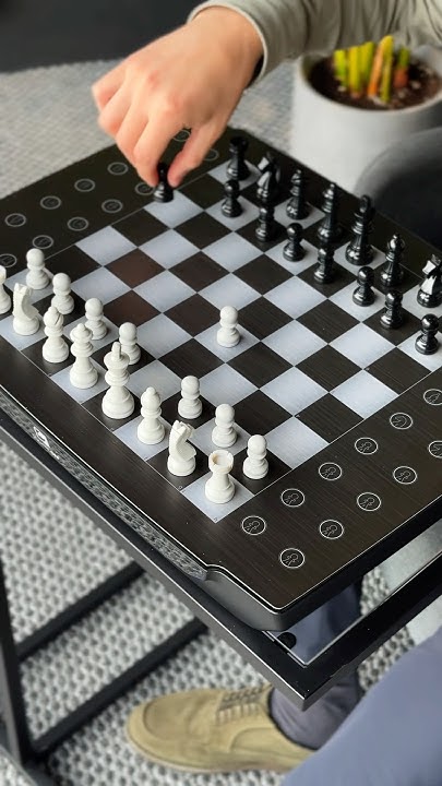 Шахматы с искусственным интеллектом💡 - YouTube