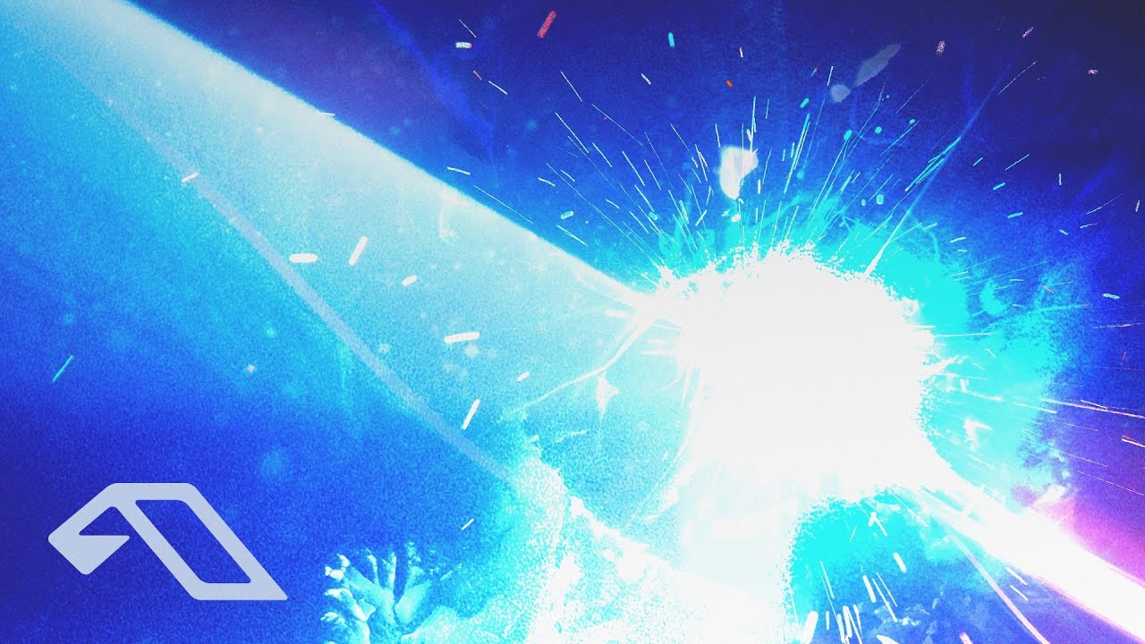 Watch ilan Bluestone & Giuseppe De Luca - This Town on YouTube Watch ilan Bluestone & Giuseppe De Luca - This Town on YouTube