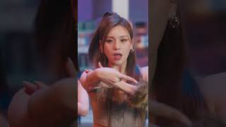 VIVIZ (비비지) - 'PULL UP' MV (Performance ver.) Highlight