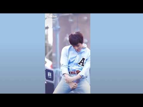 Cherry Bomb - Mark Lee cute moment [Fancam]