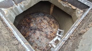 *** WRONG HOLE *** Massive Blocked Drain Jetted in London - Wet Wipes &amp; Everything Else #DrainRat