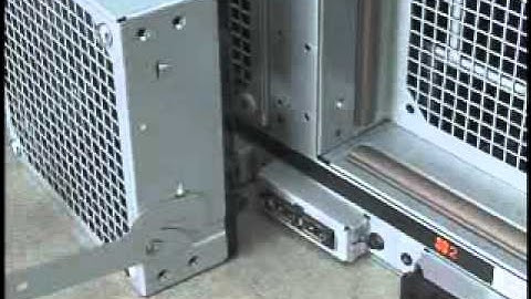 IBM System x3850 X5 - CRU - Install Front Hot Swap Fan
