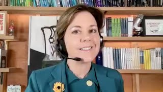How to Write Like the Robots Can't—With Ann Handley