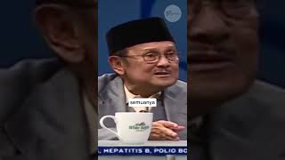 Download Lagu Cita-cita BJ Habibie dan pesawat terbang #qoutes #habibieainun #shorts #youtubeshorts #indonesia MP3