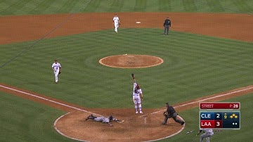 CLE@LAA: Naquin ties the game on an RBI single