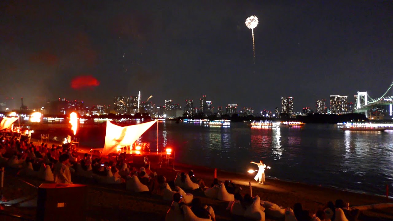 Scene from Odaiba’s Star Island 2018 fireworks (Part 3 of 4: 