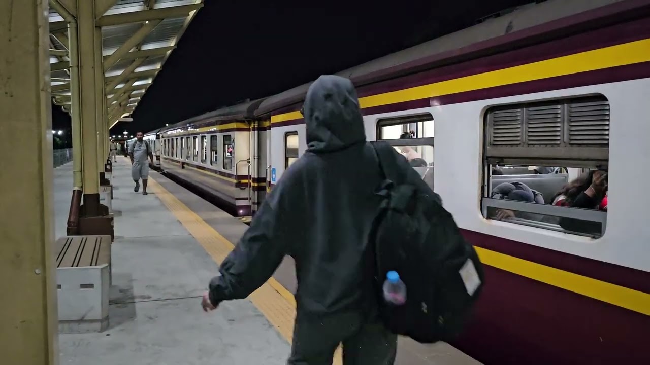 รถเร็ว 167 จอดบ้านโป่ง Rapid train 167 Krungthep Aphiwat - Kantang