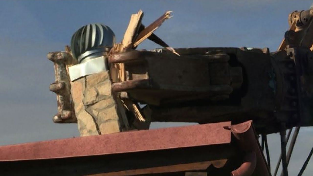 Ruspe sulle ville dei Casamonica, Raggi: abusive, vanno abbattute