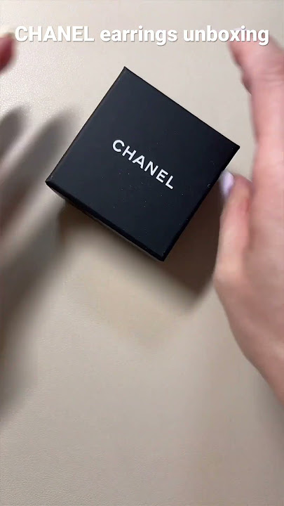 Chanel UNBOXING Camillia CC Pearl EARRINGS 20A Collections Fashion