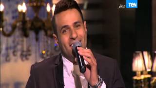 عودة البيت بيتك - النجم محمد نور يهدى البرنامج أغنية 