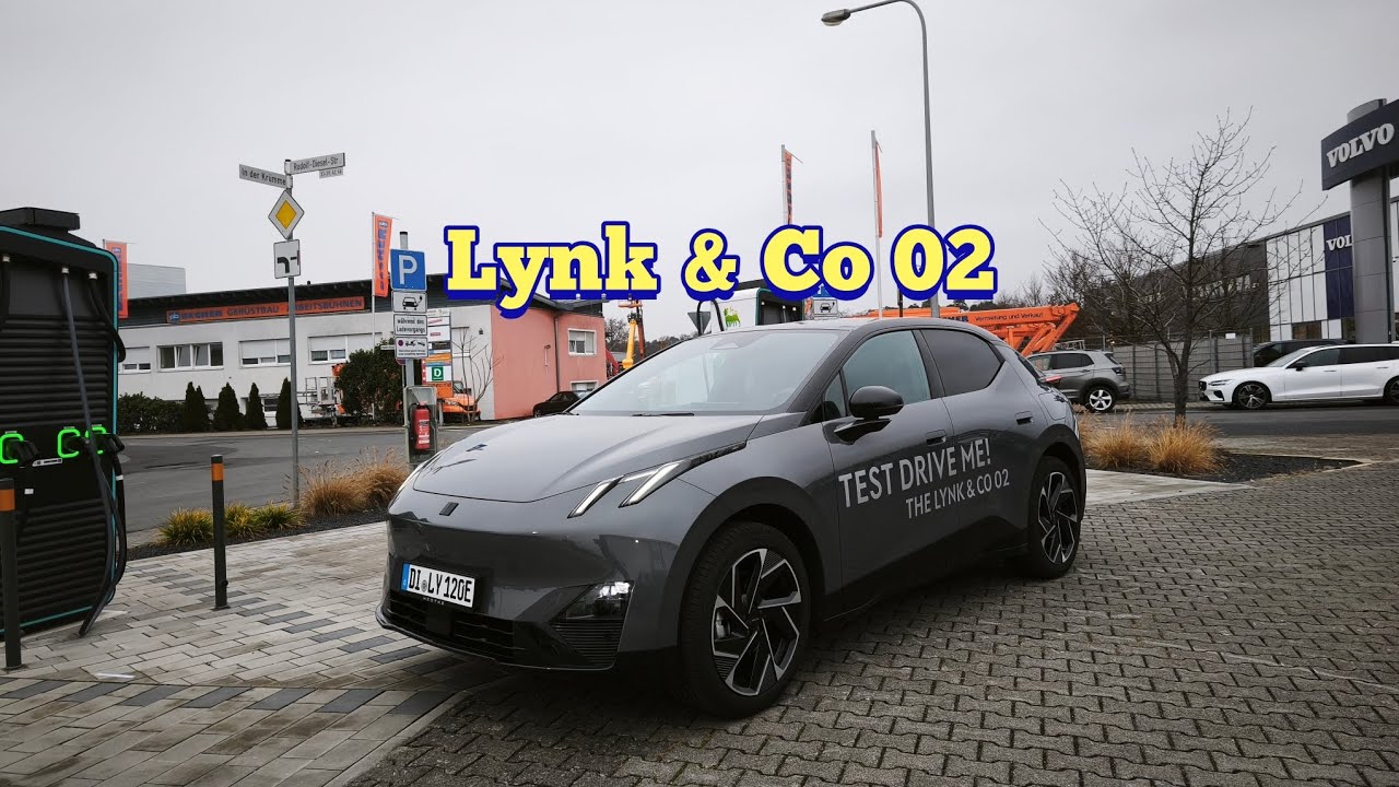 Εξερευνώντας το τιμιότατο Lynk & Co 02 | Acernικο Car Review 