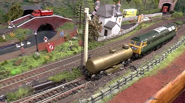 Dave`s Model Railwway ..Coach Lights and People