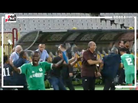 شاهد ما فعله جوميز مع الغندور بعد نهاية لقاء الزمالك والمصري