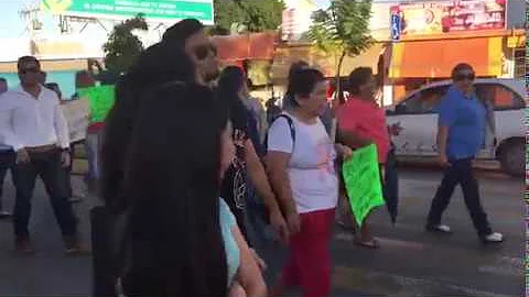 Familiares de Mario Villanueva marchan para pedir ...