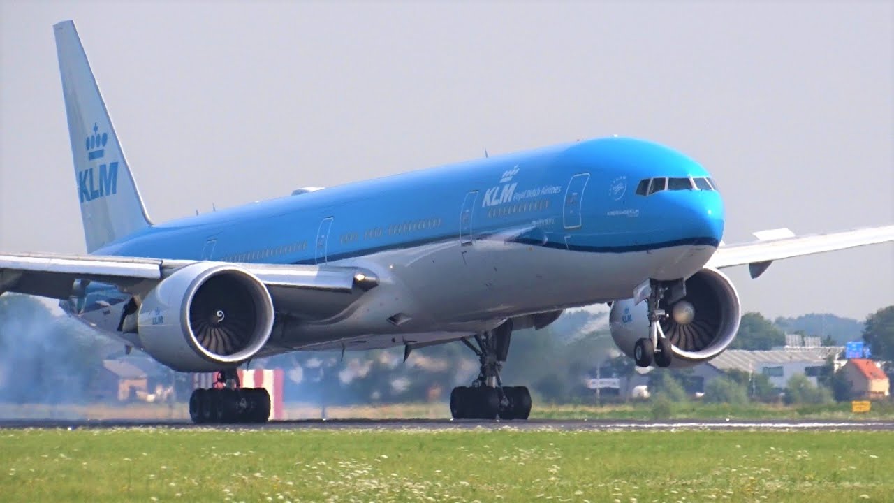 VORTEX & FOGGY Landings Amsterdam Schiphol Airport | Garuda Indonesia, Air Belgium, MasKargo & More!