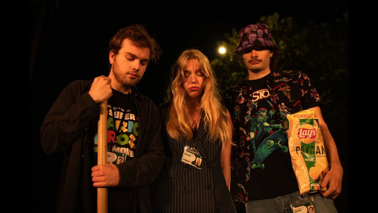 SOUS NOS PIEDS - SHORT FILM