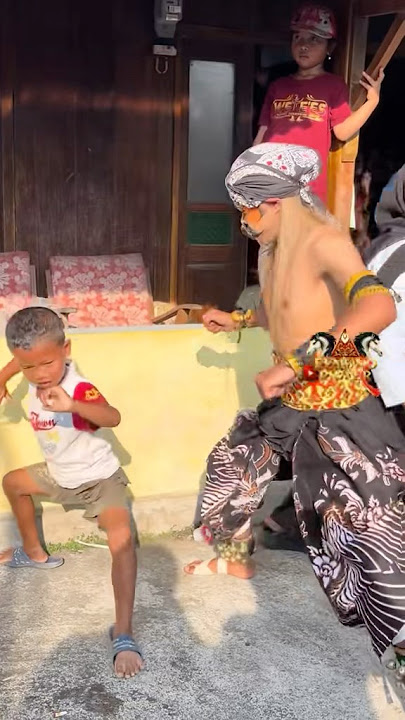 Penonton cilik joget Warok #warokterbaru #warok #warokantemanggung #warokviral #stecu #stecustecu