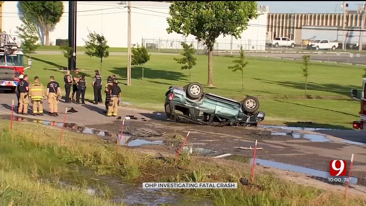 1 Killed, 3 Injured In SW Oklahoma City Rollover Crash - YouTube