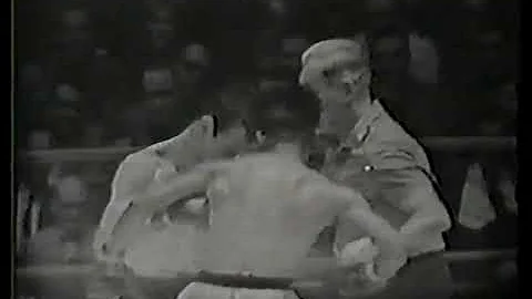 Paul Pender vs Ray "Sugar" Robinson I
