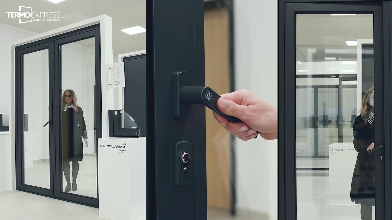 Cortizo Millennium Plus 80 – Porte d’entrée aluminium haute performance pour espaces publics