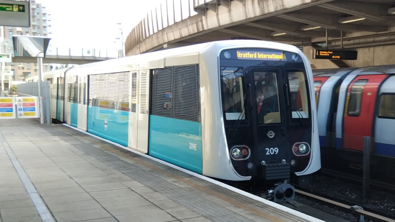 (First Day) - DLR - Brand New B23 Stock Train - (209) - Arrives at ...