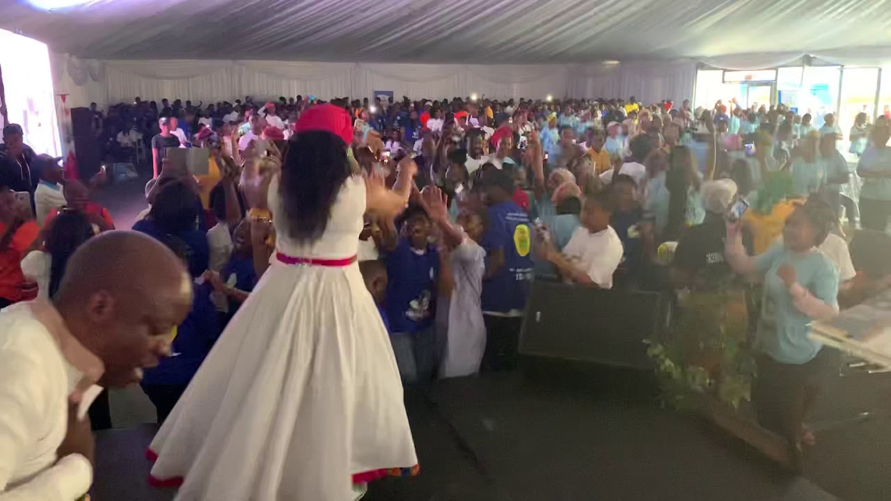 winnie-mashaba-ke-rata-wena-university-of-limpopo-youtube