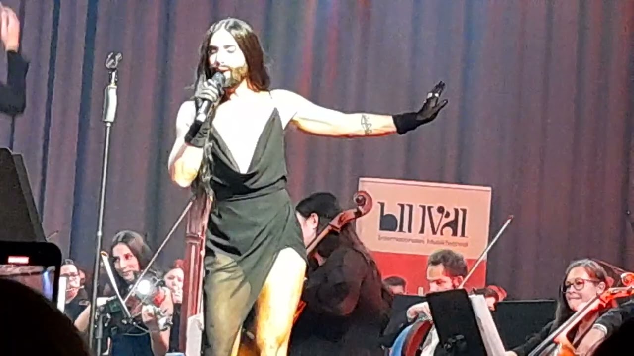 Conchita Wurst - ALL I WANNA DO - From Vienna With Love - Straubing 30.09.2023