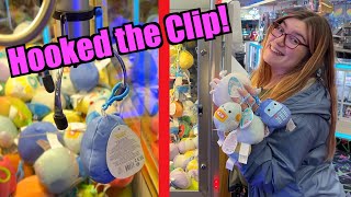 SQUISHMALLOW CLAW MACHINE TRICK SHOTS!!