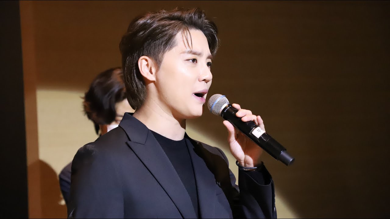 ‘시아준수’ 김준수, 몇 년 만에 결혼식 축가 나선 사연은?