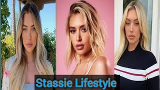Stassie Karanikolaou Lifestyle 2021, Biography, Boyfriends, Net Worth & Plastic Surgery