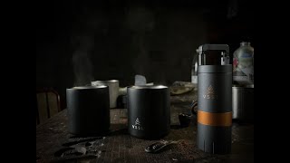 VSSL Coffee Grinder - Caffè premium in Bivacco