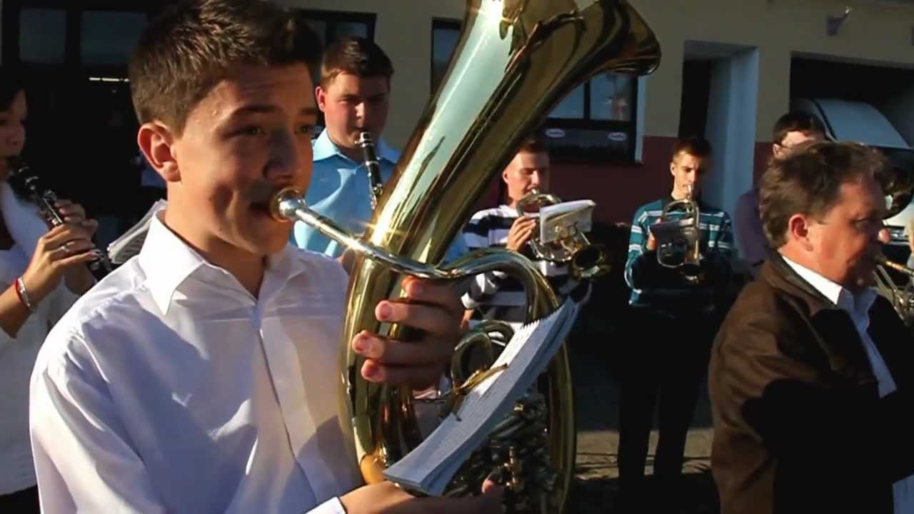 ŠARDICE-tak vyhrává mladá dechová hudba, kde hrají dva synové slavného muzikanta L.Pavluše