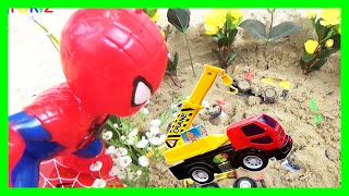 Rửa Xe cùng Siêu Nhân Nhện: Xe Tải Xây Dựng, Xe Ben, Máy Xúc, Xe Tải Bê Tông, Xe Cẩu | Wash Car Kid screenshot 1