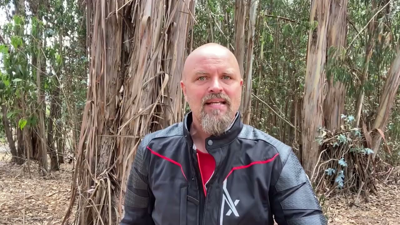 Основы положения стоя в центре поля