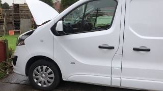 T Hysterical Vibrate Vauxhall Vivaro Renault Traffic Nissan Primastar Battery Location - YouTube