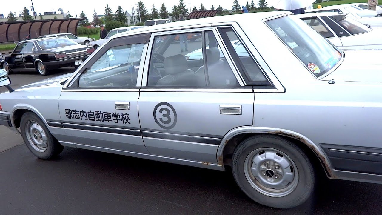 Nissan Laurel C32 1991 日産 ローレル C32 1991 自動車学校 元教習車 Nissan のクルマをもっと知りたい Nissan のクルマをもっと知りたい