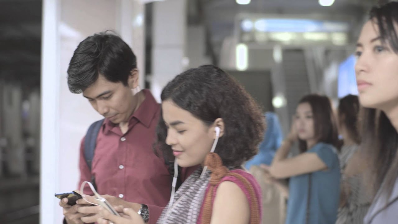 Iklan Layanan Masyarakat Berkeselamatan Di Peron & Jalur Kereta Listrik