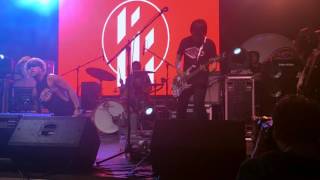 Famous Manila Under Fire - Calm Down (Live at Robinsons Cabanatuan) Profile