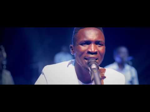 UMUJYI W'AMASHIMWE by Arsène TUYI Official video by RDAY Entertainment