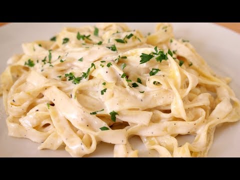 Vídeo: Secrets De La Cuina Italiana: Pasta Alfredo De Fettuccine Amb Gambes