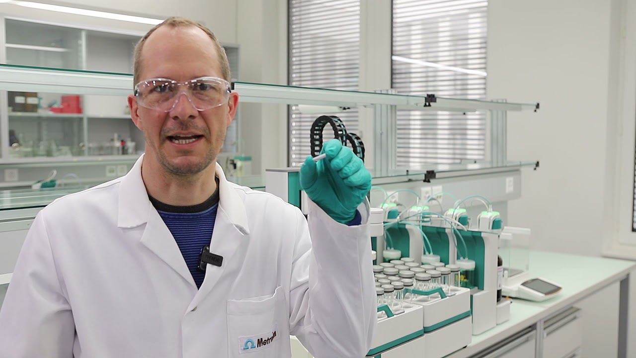 Parallel automated Karl Fischer titration with integrated sample preparation on OMNIS systems