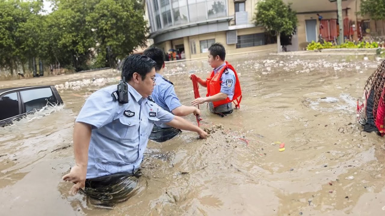 Flooded Street Drain? Here’s How to Unclog It Quickly!