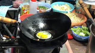 Egg Fried Rice Wok Skills / 炒飯翻炒技能 - Taiwanese Street Food