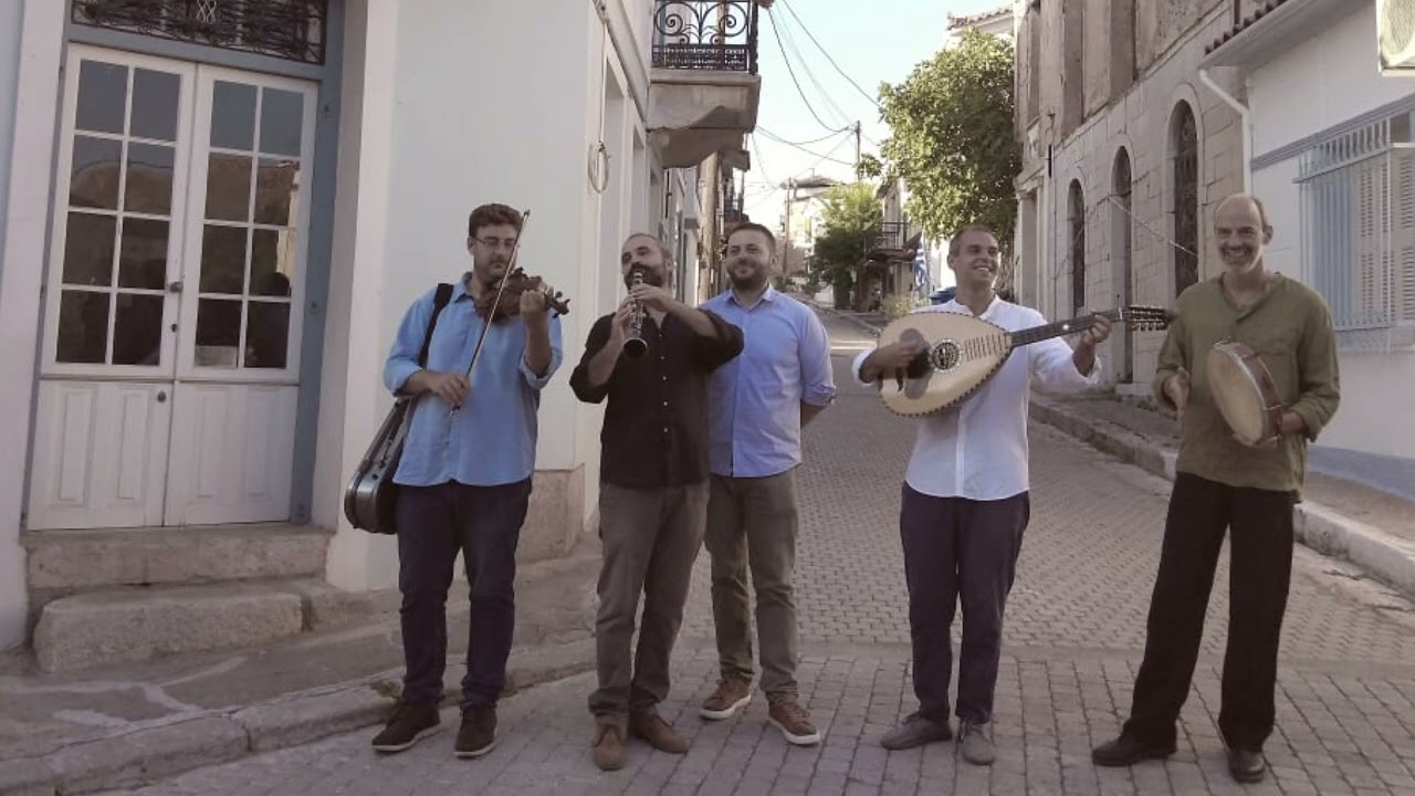 Κυρατζήδες κομπανία | Δέντρο είχα στην αυλή μου-Διαμαντόνυφη-Γιάννενα  Γιαννάκενα