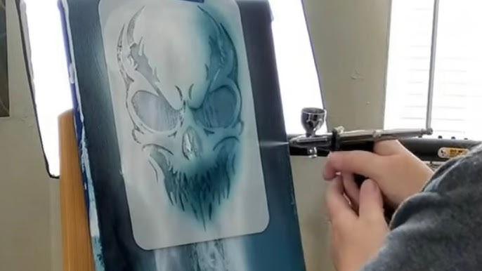 Paypoqda busty ayolning ikki marta kirishi Jinsiy aloqa ostida zarba