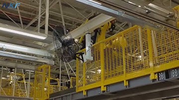 🤖Our load-bearing 4T linea rail is matched with FANUC robots to automatically transport car chairs.