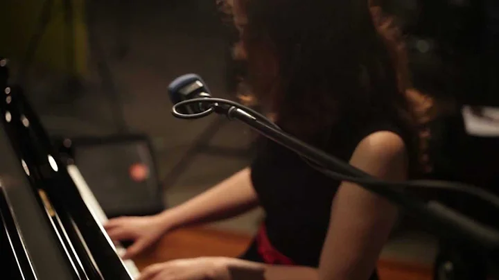 Walkin' Away My Blues - Frances Madden
