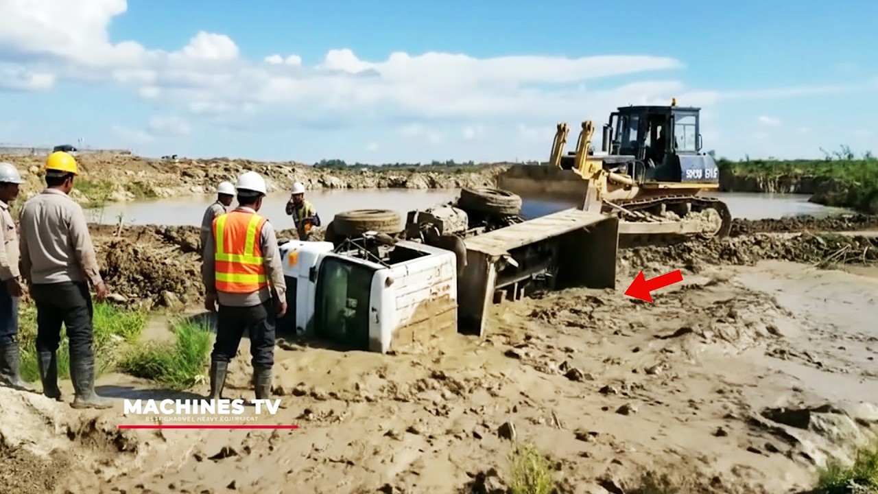 This Technique Is INSANE 😱​ Next Level Operator Skills Bulldozer, Dump Truck Fail Win Skills Recove