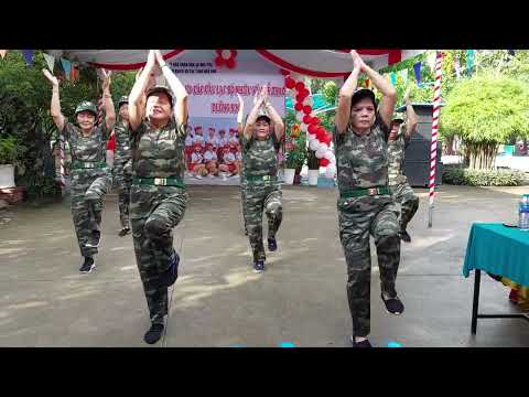Video CHÚNG TÔI LÀ NGƯỜI LÍNH BÁC HỒ CLBDS VÕ ĐHT Q12. - youtube