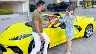 Palm Reader Exposes Gold Digger!!